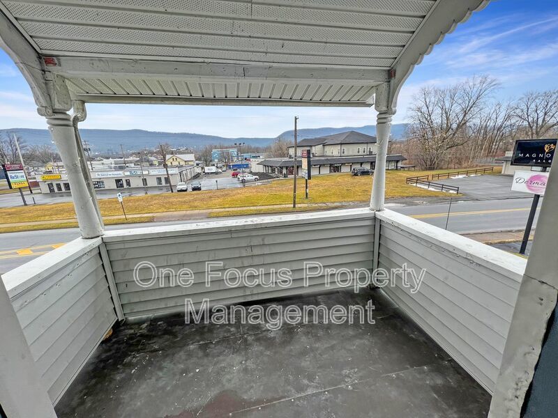 Cozy and Bright Second Floor 2BR/1BA property image
