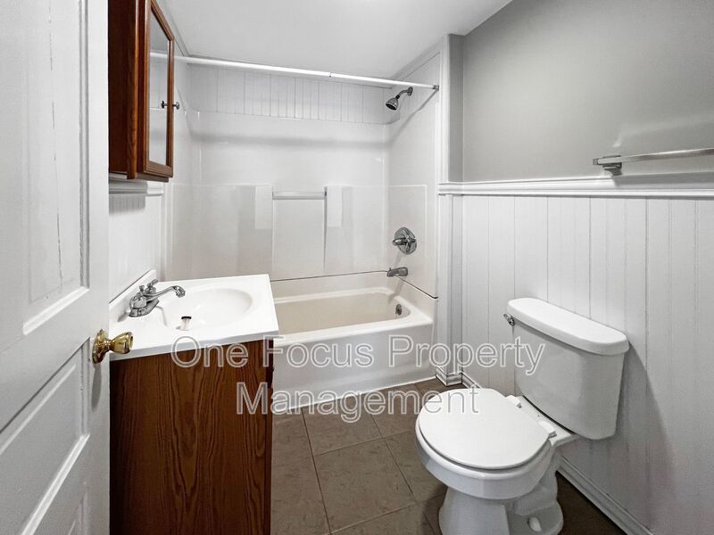 Cozy 4BR/1.5BA - 2 Pets Under 45# Each Welcome! property image
