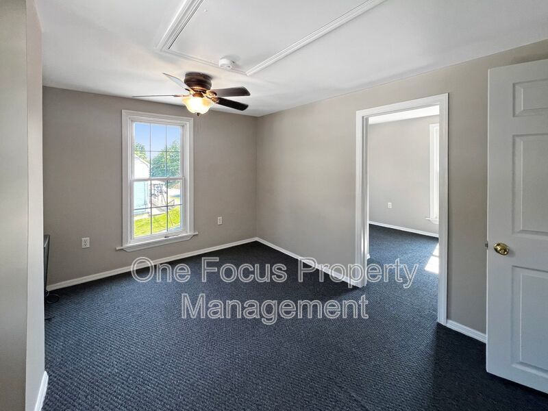 Cozy 4BR/1.5BA - 2 Pets Under 45# Each Welcome! property image