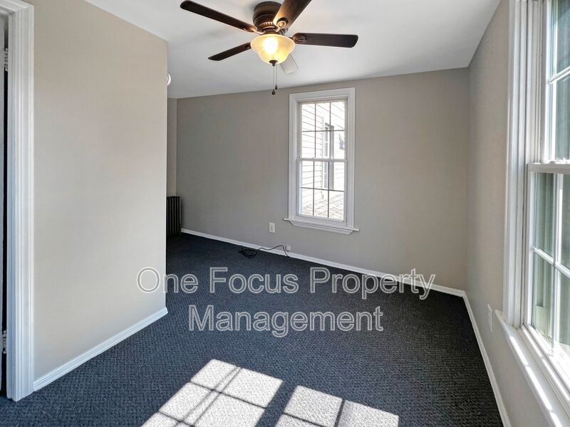 Cozy 4BR/1.5BA - 2 Pets Under 45# Each Welcome! property image