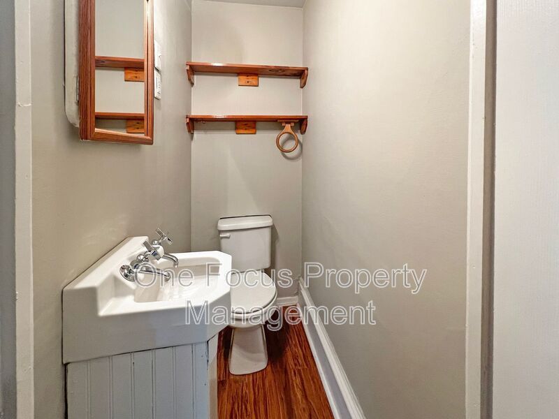 Cozy 4BR/1.5BA - 2 Pets Under 45# Each Welcome! property image
