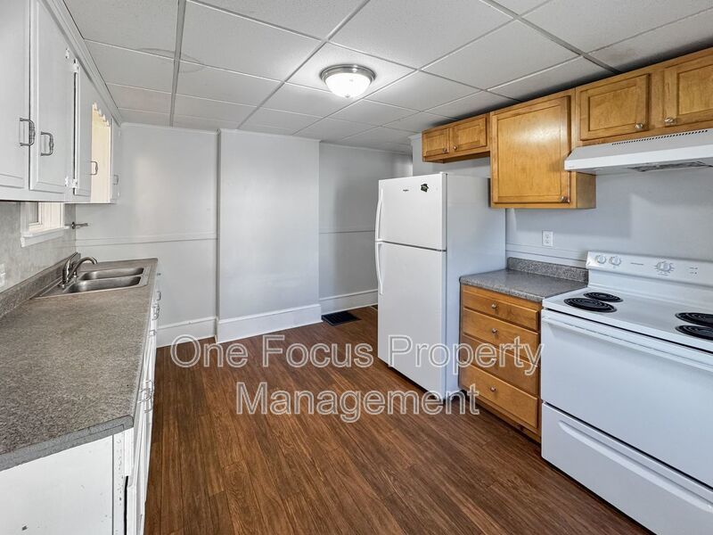 2BR/1BA - Get $150 off the first months rent when approved!!!! property image