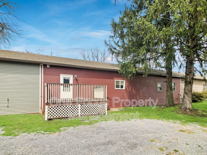 Modern 2BR/1BA property image