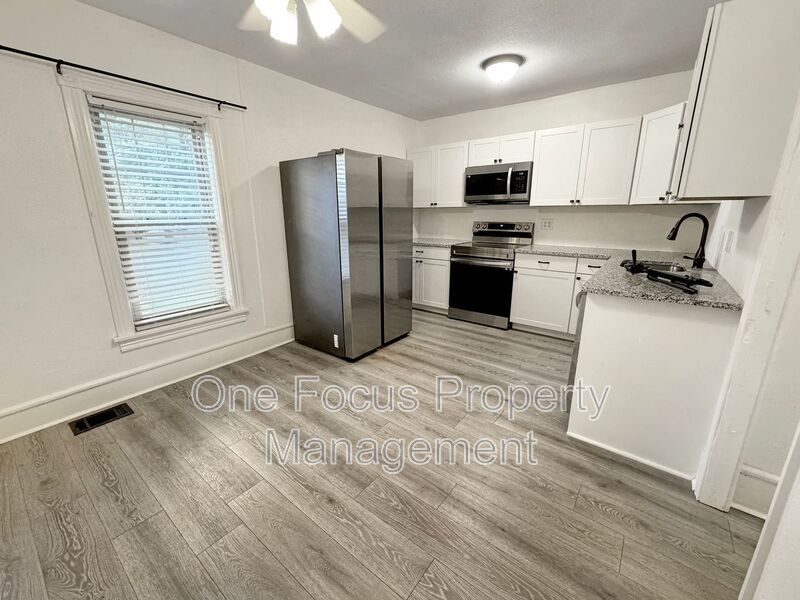 Available 9.15! - 2BR/1BA - ALL UTILITIES INCLUDED! property image