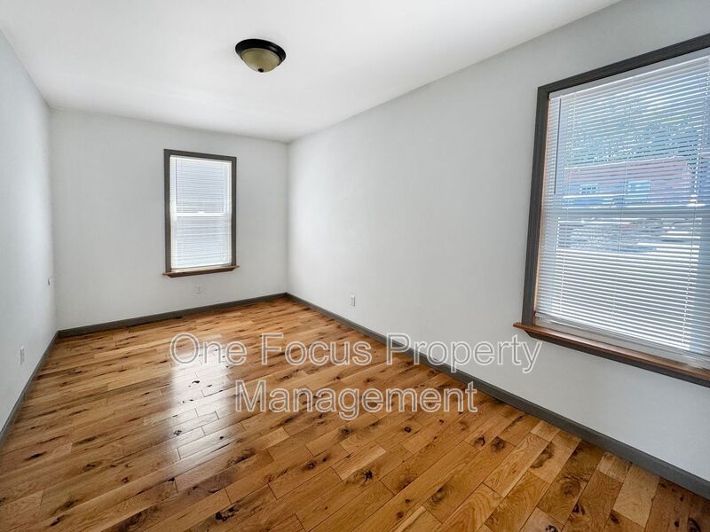 2BR/1BA First Floor - Pet Friendly property image