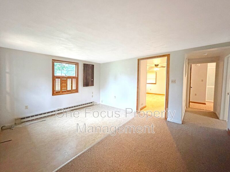 Cozy 3BR/1BA - Pet Friendly property image