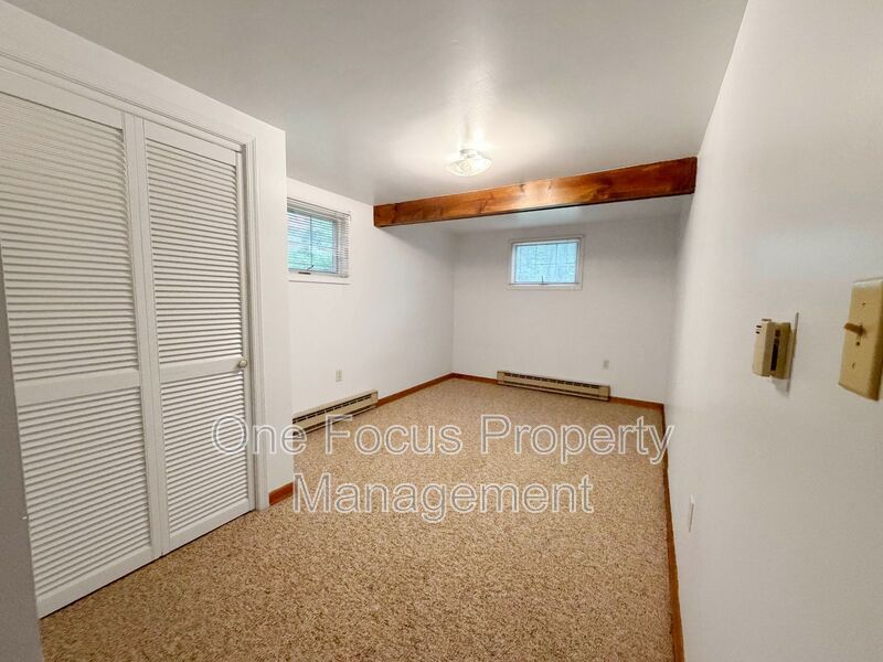 Cozy 3BR/1BA - Pet Friendly property image