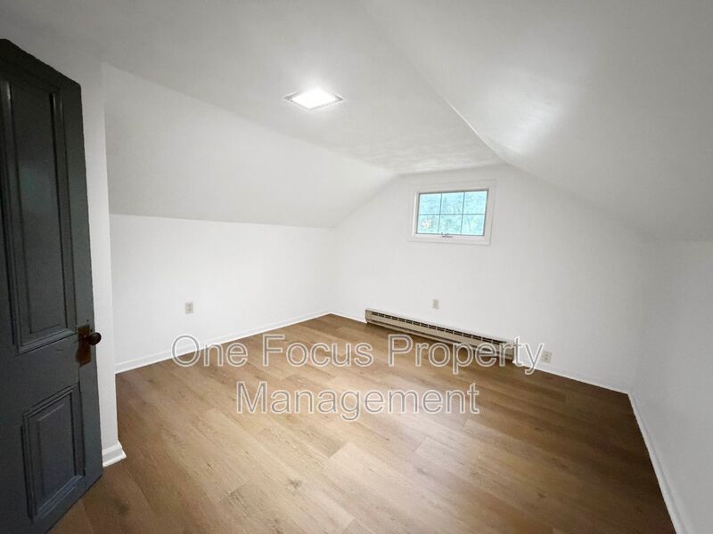 Cozy 3BR/1BA - Pet Friendly property image