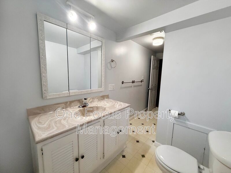 Cozy 3BR/1BA - Pet Friendly property image