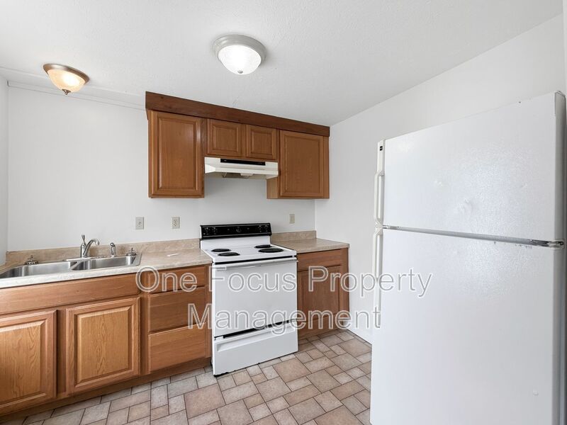 First Floor 2BR/1BA - 1 pet welcome! property image